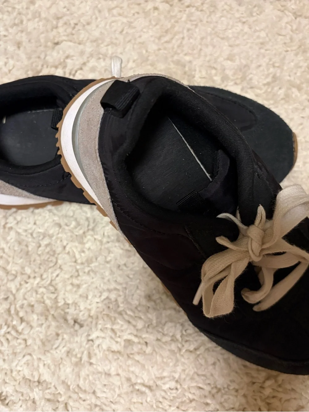 Cat & Jack Sneakers Size 3  (Big Boys)